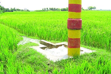 নলকূপের নিয়ন্ত্রণ নিতে মরিয়া প্রভাবশালী চক্র