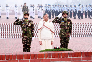 জাতীয় স্মৃতিসৌধে রাষ্ট্রপতির শ্রদ্ধা