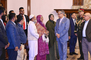 বঙ্গভবনে বীরশ্রেষ্ঠ পরিবারের সদস্যদের সংবর্ধনা