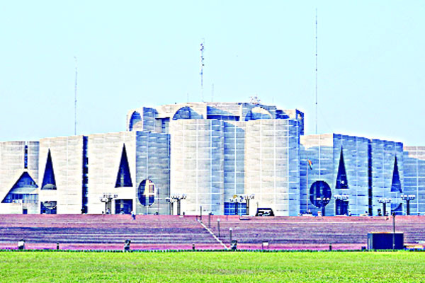 বিএনপি ২৫ সালেই ভোটে অনড়