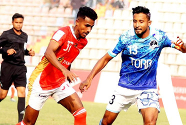 ঘরের মাঠে হারলো কিংস
