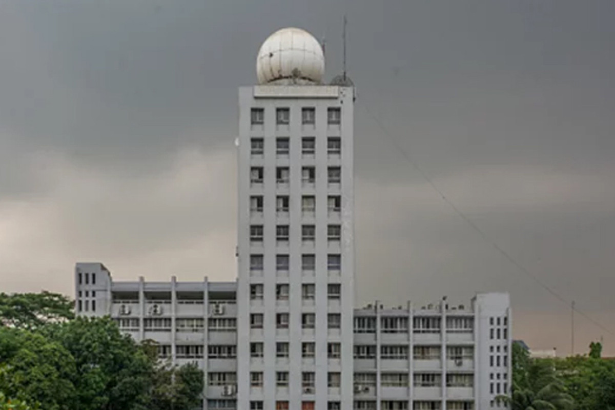 সাগরে ‘সুস্পষ্ট লঘুচাপ’, সাত বিভাগে শুক্রবার থেকে ভারী বর্ষণের আভাস