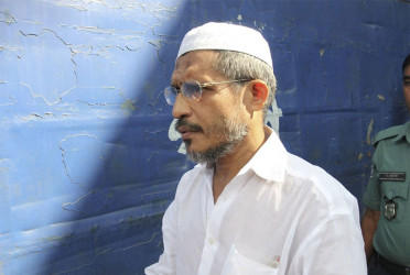 ১০ ট্রাক অস্ত্র মামলায় বাবরসহ ৬ জন খালাস