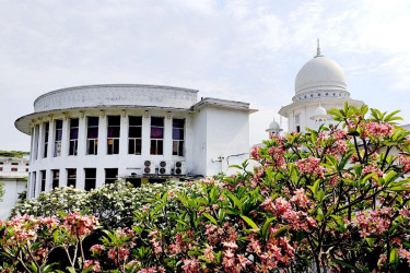 বিচারক প্রসঙ্গে অবমাননাকর মন্তব্য, নওগাঁর পিপিকে হাইকোর্টে তলব