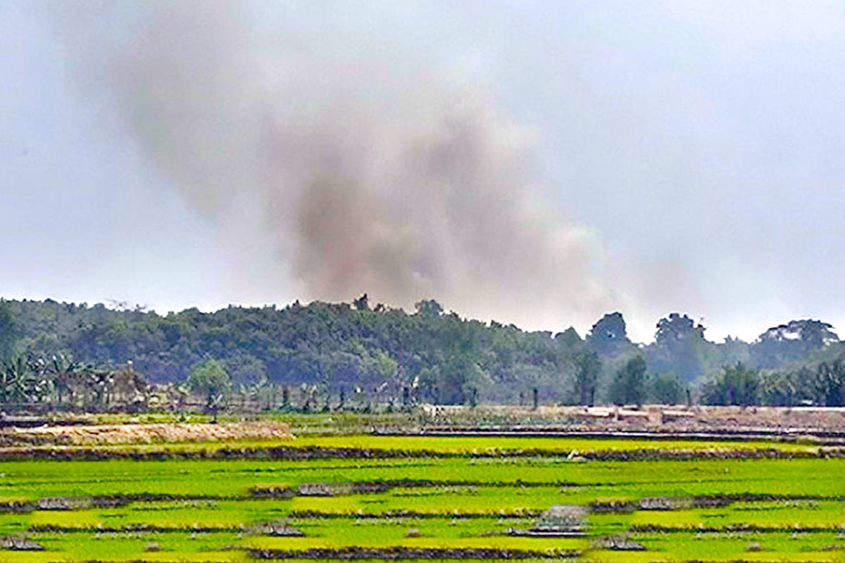 টেকনাফ সীমান্তে বিকট শব্দে বিস্ফোরণ, আতঙ্কে স্থানীয়রা