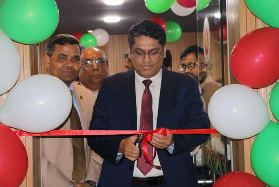 দুবাইয়ে বাংলাদেশ কনস্যুলেটে ‌‘হেল্প ডেস্ক’ উদ্বোধন