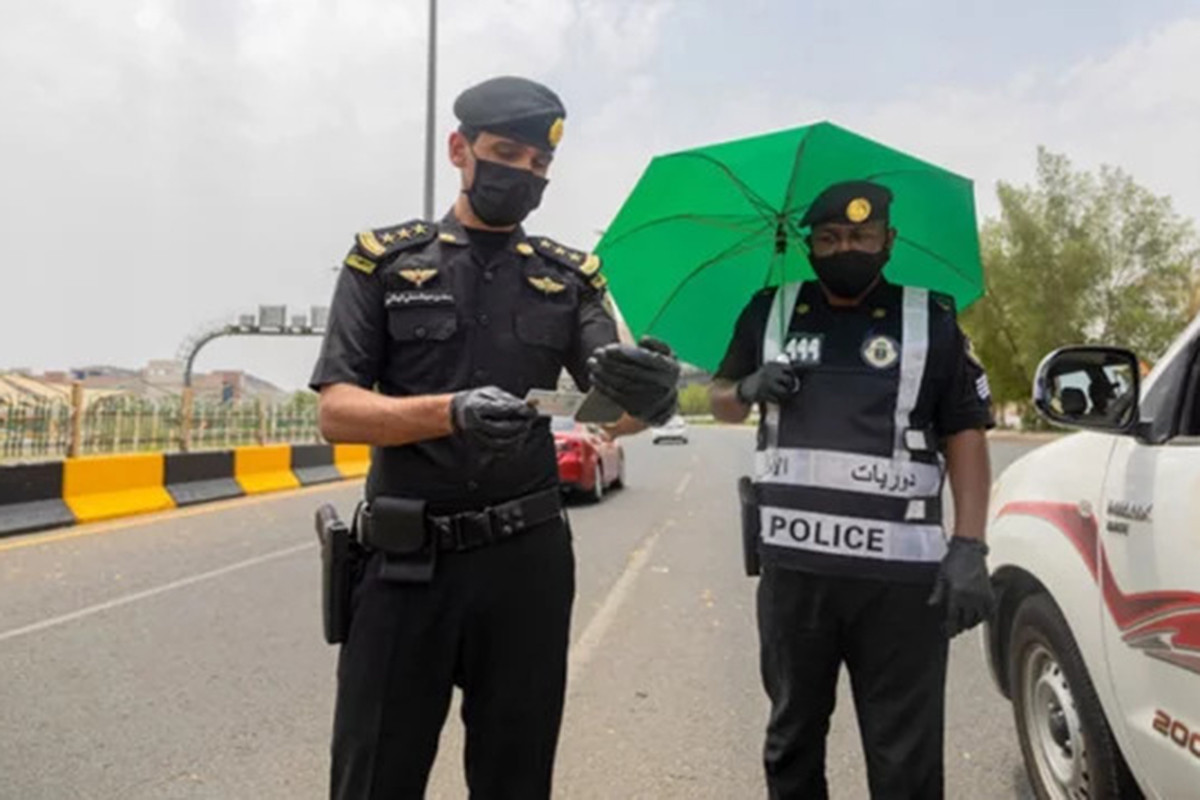 সৌদি আরবে ২০ হাজারের বেশি অবৈধ প্রবাসী গ্রেফতার