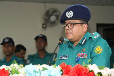 'পুলিশ নাগরিকদের সেবার ব্যাপারে প্রতিশ্রুতিবদ্ধ'