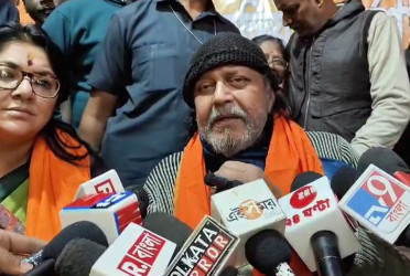 বাংলাদেশের সঙ্গে আবেগের সম্পর্ক ভেঙে যাওয়ায় কষ্ট পেয়েছি : মিঠুন চক্রবর্তী
