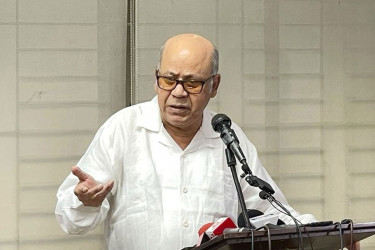 সাবেক খাদ্যমন্ত্রী কামরুলের বিরুদ্ধে দুর্নীতির মামলা
