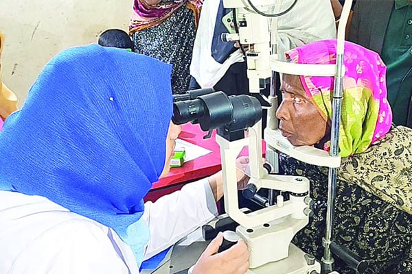 বিনামূল্যে চক্ষু চিকিৎসাসেবা