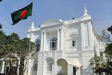 আশুলিয়ায় ৬ মরদেহ পোড়ানোর ঘটনায় পাঁচজনের বিরুদ্ধে পরোয়ানা
