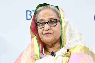 শেখ পরিবারের আর্থিক লেনদেনের নথি তলব