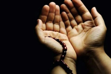 শীতার্তদের পাশে দাঁড়ানো ইবাদত