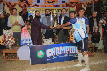ডুয়েটে আন্তঃবিভাগ ফুটবল প্রতিযোগিতার ফাইনাল ও পুরস্কার বিতরণী অনুষ্ঠিত