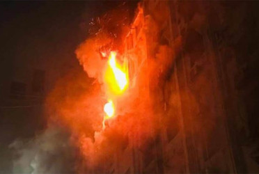 মধ্যরাতে সচিবালয়ে ভয়াবহ আগুন