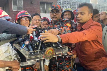 আগুনের সূত্রপাত কীভাবে তা নিশ্চিত হওয়া যায়নি : ফায়ারের ডিজি