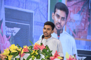 আমাদের ব্যর্থ করার ষড়যন্ত্রে জড়িতদের ছাড় নয় : উপদেষ্টা আসিফ