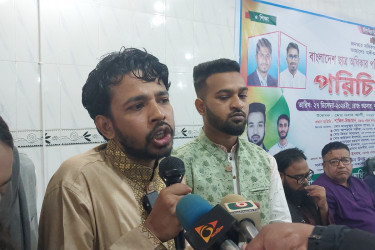 ‘সচিবালয়ের দুর্নীতির নথিপত্র পুড়িয়ে রেহায় পাবে না শেখ হাসিনা’