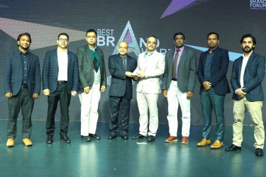 টানা ৭ম বার ‘বেস্ট ব্র্যান্ড অ্যাওয়ার্ড’ স্বীকৃতি পেল বসুন্ধরা টিস্যু