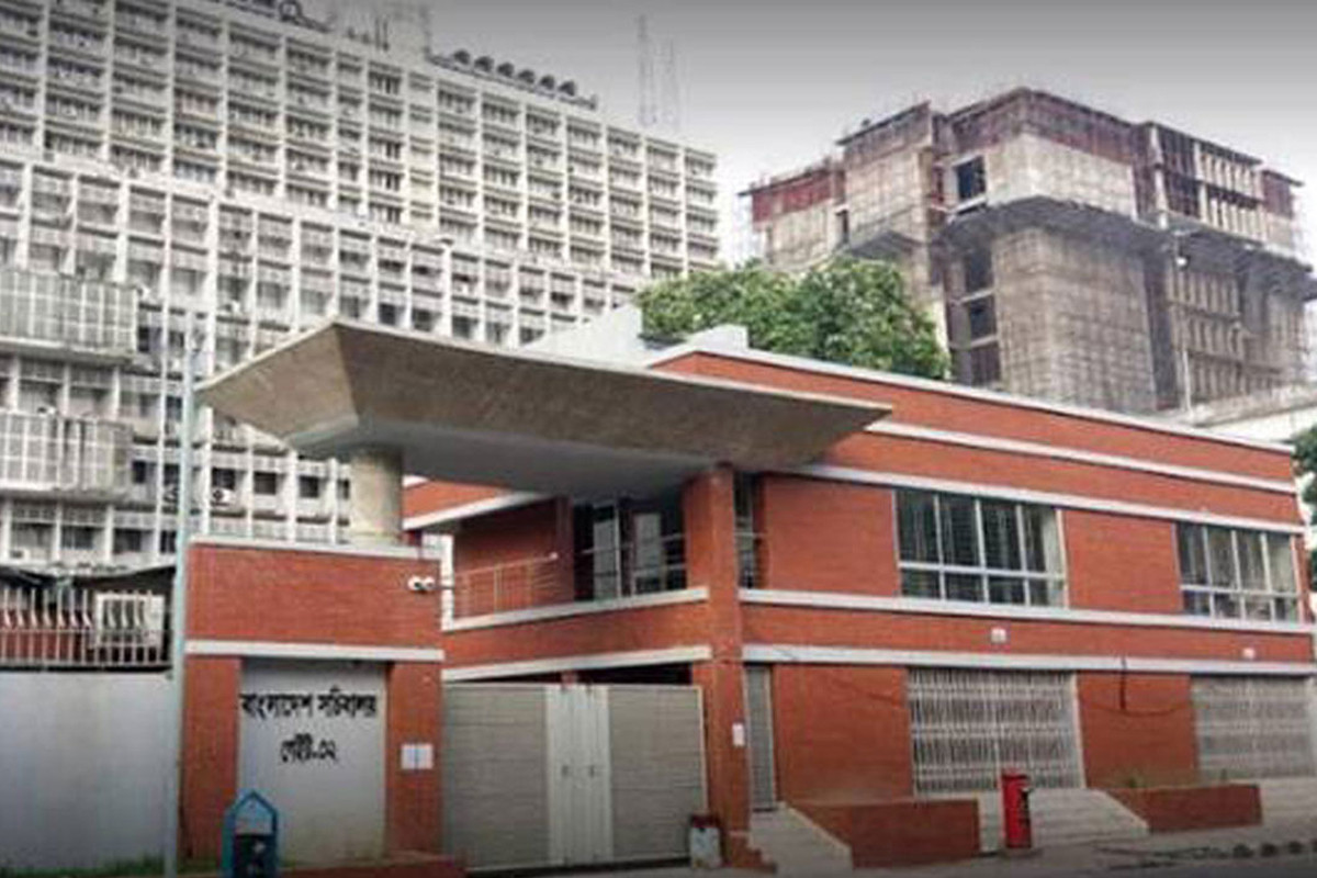 সচিবালয়ের অস্থায়ী প্রবেশ পাস বাতিল, ঢুকতে পারবেন না সাংবাদিকরাও