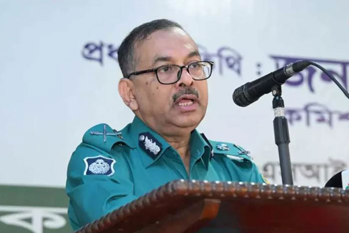 পুলিশ সঠিক সিদ্ধান্ত নিলে গণঅভ্যুত্থানে অনেক প্রাণ বাঁচতো: ডিএমপি কমিশনার