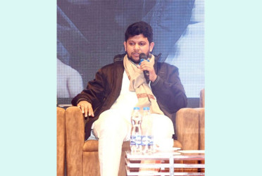 কমিশন রিপোর্ট জমা দেয়ার পর রাজনৈতিক দলের সঙ্গে বসবে সরকার : মাহফুজ
