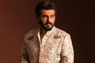 ভক্তদের কেন সতর্ক করলেন অর্জুন?