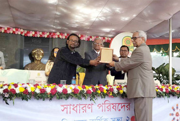 বাংলা একাডেমির সাম্মানিক ফেলোশিপ ও ৬ পুরস্কার প্রদান