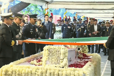 ভারতের সাবেক প্রধানমন্ত্রী মনমোহন সিংয়ের শেষকৃত্য সম্পন্ন