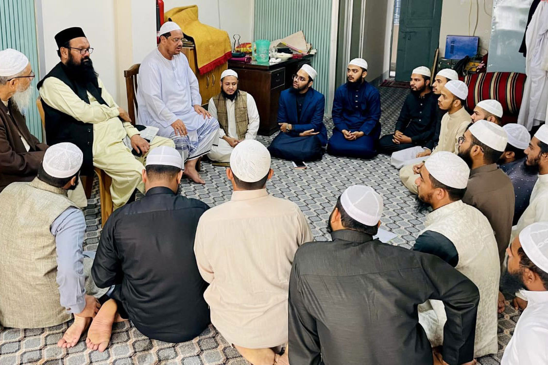 গণহত্যাকারীদের দ্রুত বিচার নিশ্চিত করতে হবে: চরমোনাই পীর
