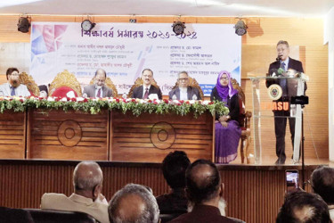 ‌‘আমরা সঠিক জায়গায় ইনভেস্ট করিনি, করেছি পদ্মা সেতু ও টানেলে’
