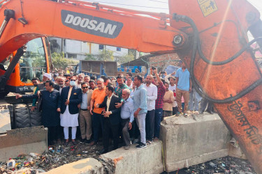 'জলাবদ্ধতা নিরসনে খাল খনন গুরুত্বপূর্ণ ভূমিকা পালন করবে'