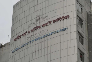 আতশবাজি ও ফানুস ওড়াতে গিয়ে ২ শিশু দগ্ধ