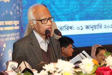 সব শিক্ষার্থীর হাতে নতুন বই দিতে না পেরে শিক্ষা উপদেষ্টার দুঃখ প্রকাশ