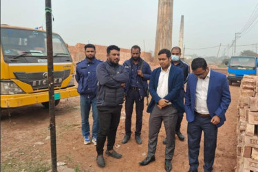নারায়ণগঞ্জে অবৈধ ইট ভাটায় অভিযান