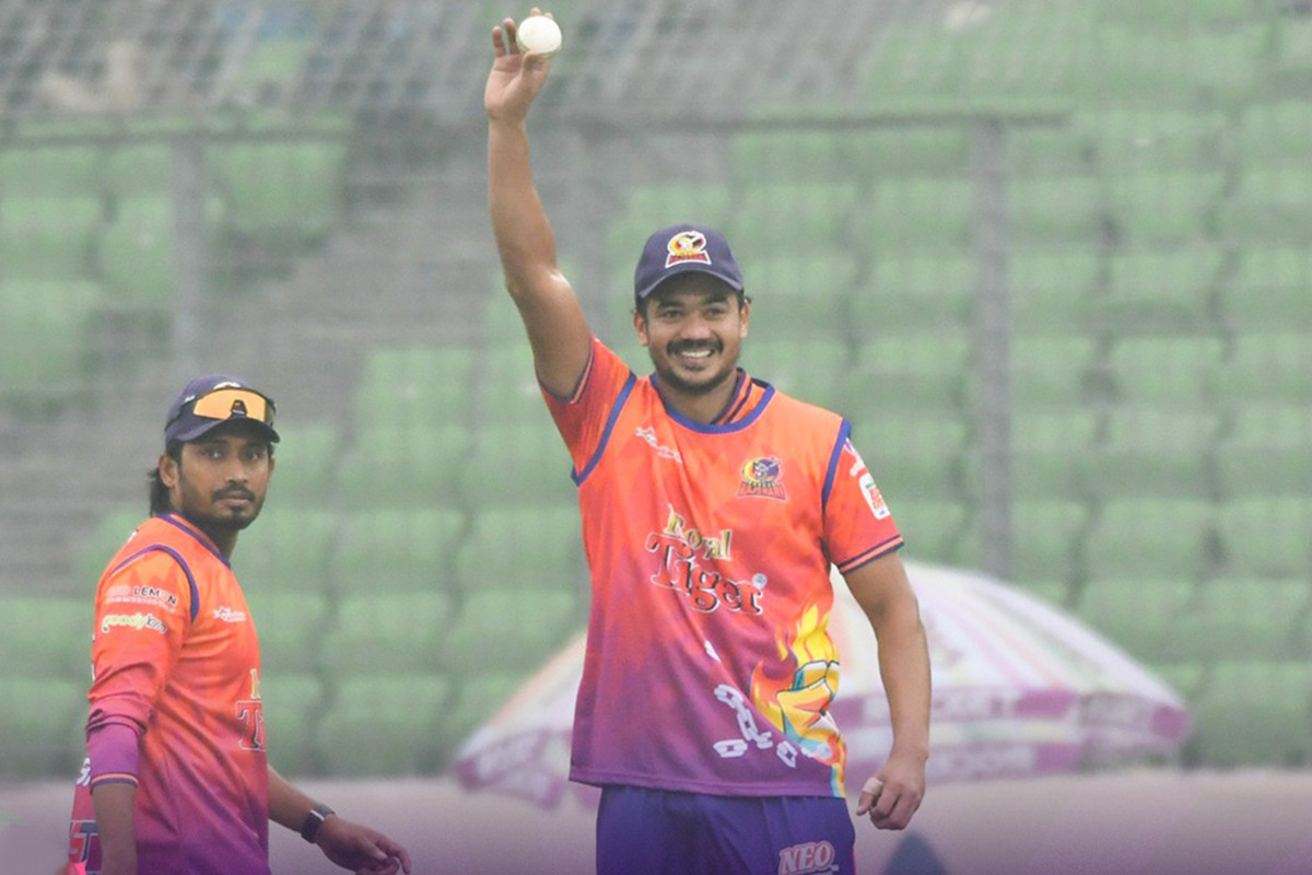 ৭ উইকেট শিকার করে বিপিএলে তাসকিনের ইতিহাস