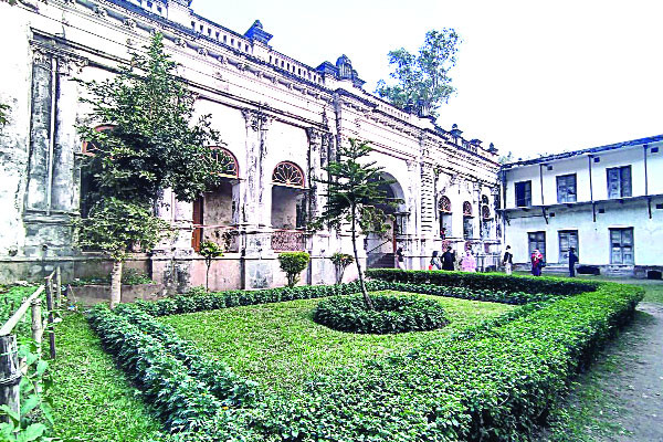 মুক্তাগাছার সেই জমিদারবাড়ি