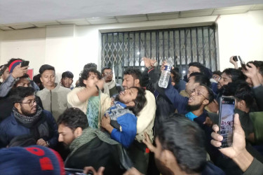 রাবিতে পোষ্য কোটা বিতর্কে মুখোমুখি দু'পক্ষ