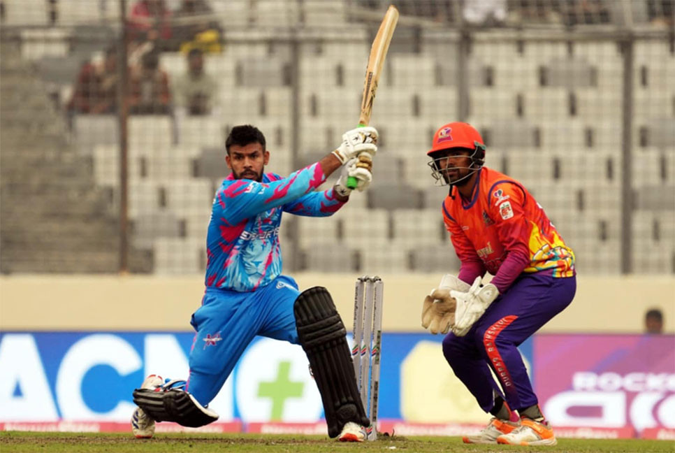 উসমান খানের সেঞ্চুরিতে চিটাগং কিংসের রান পাহাড়