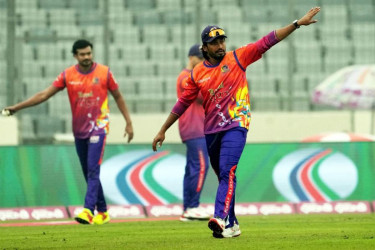 বিপিএল: টস জিতে ফিল্ডিংয়ে রাজশাহী