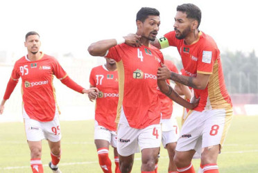 কিংসের কাছে বিধ্বস্ত পুলিশ