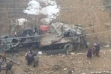 কাশ্মীরে গিরিখাদে সেনা যান পড়ে নিহত ৩