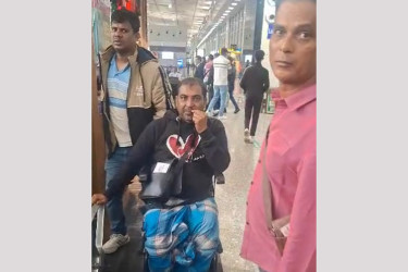 আটকে পড়া ২২০ বাংলাদেশিকে কলকাতা বিমানবন্দরেই রাত কাটাতে হচ্ছে