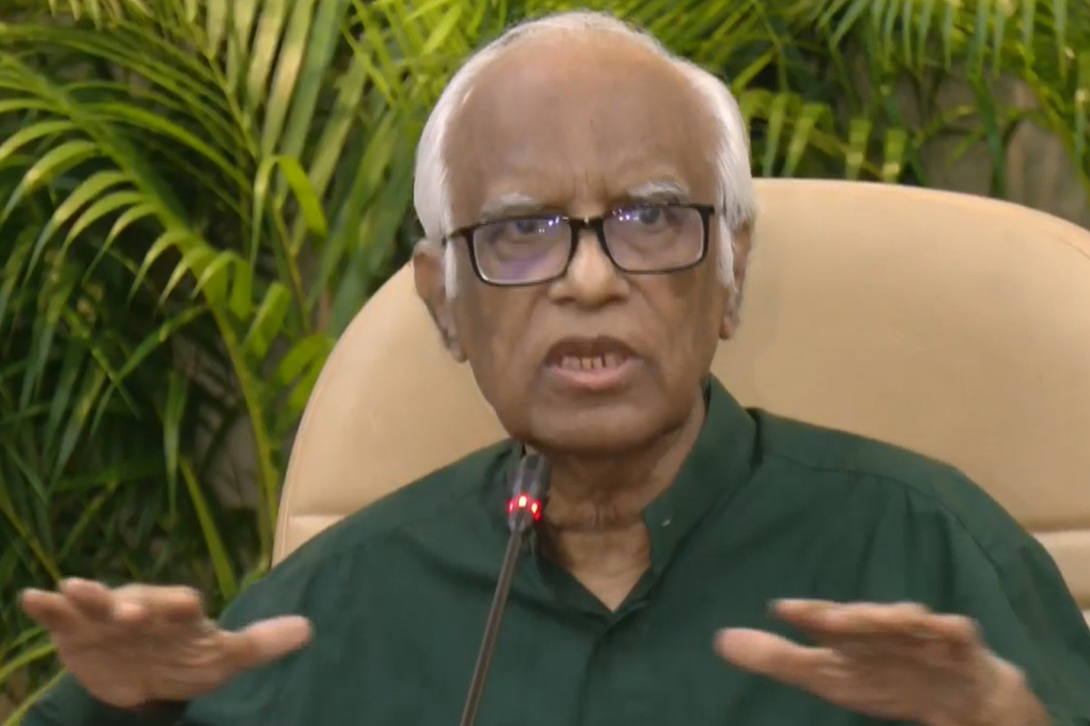 সব শিক্ষার্থীর নতুন বই নিয়ে যা জানালেন শিক্ষা উপদেষ্টা