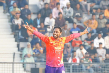 খুলনাকে হারিয়ে জয়ে ফিরল রাজশাহী
