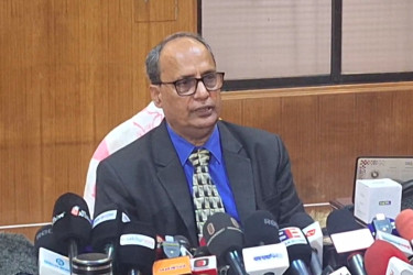 সাত কলেজ আলাদা কাঠামোতে চলবে : ঢাকা কলেজ অধ্যক্ষ