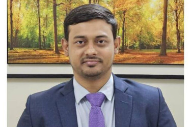 নাসীরুদ্দীন পাটওয়ারীর বললেন, ‘আরও দেব রক্ত’