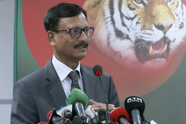 ডিজিটাল সেবায় দুর্নীতির সুযোগ কমাতে হবে : পররাষ্ট্র উপদেষ্টা
