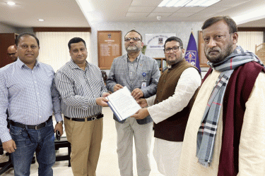 ঢাবি শিক্ষক সমিতির নামে দেওয়া বক্তব্য প্রত্যাখ্যান সাদা দলের